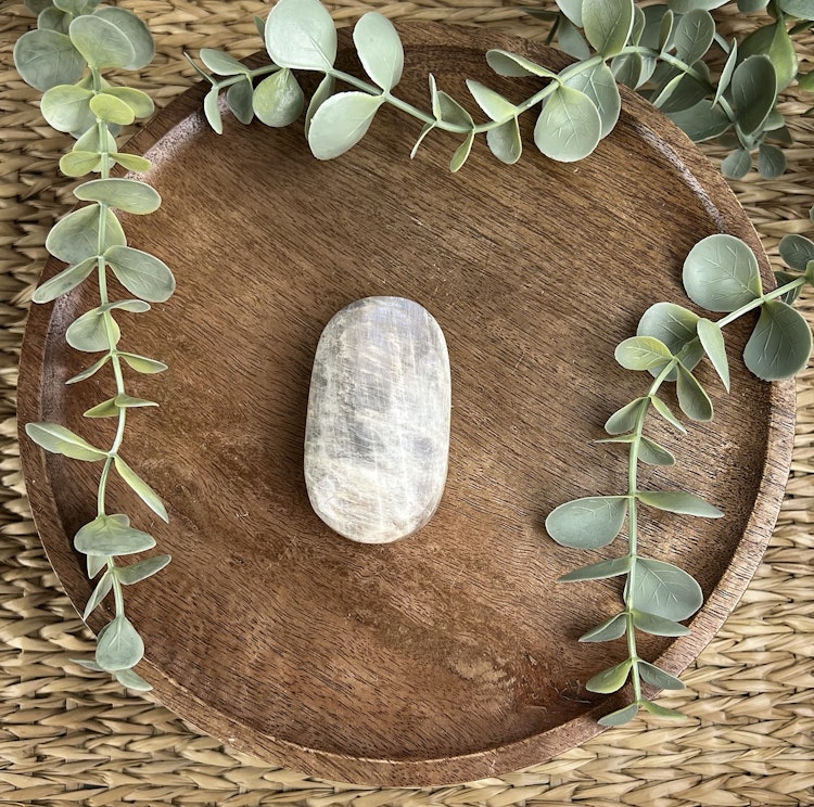 Indisk Månsten meditationssten (handsten) B