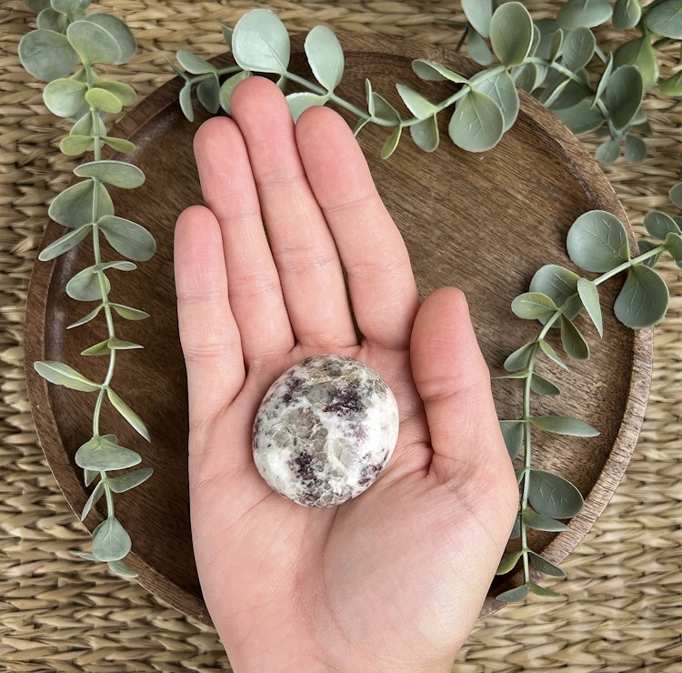 Pegmatit meditationssten (handsten) D
