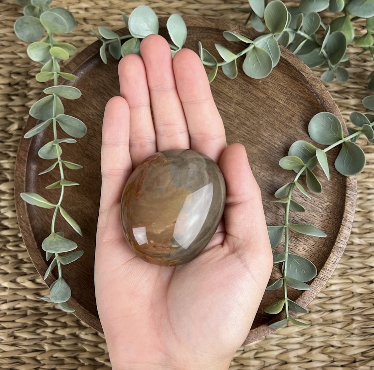 Polykrom Jaspis meditationssten (handsten) H