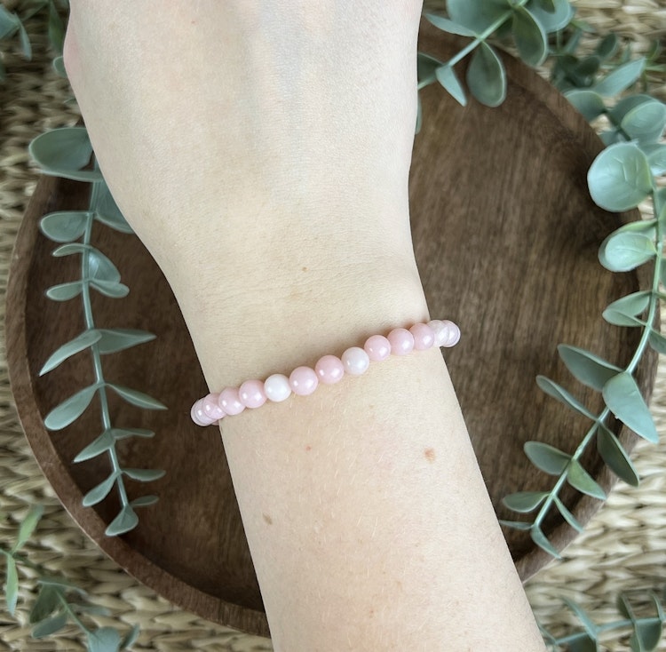 Stenarmband av Rosa opal A (6 mm)