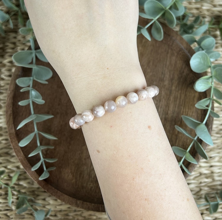 Stenarmband av Persikomånsten (8 mm)