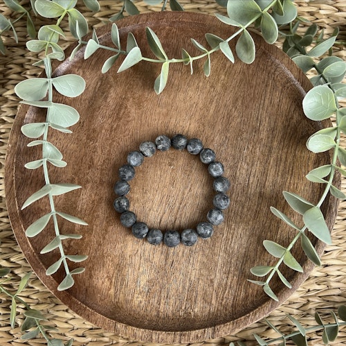 Armband av matt Larvikit (10 mm)