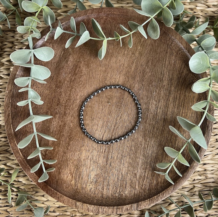 Stenarmband av Hematit (oval)