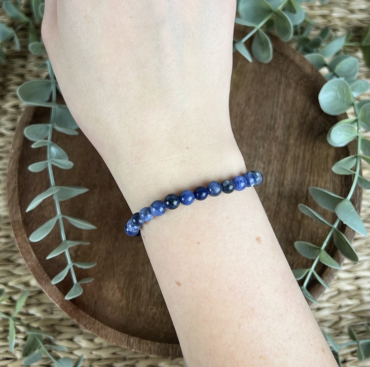 Stenarmband av Sodalit (6 mm)
