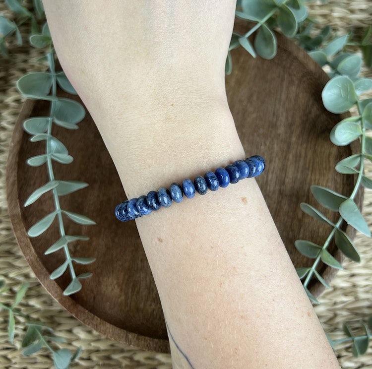 Stenarmband av Dumortierit (rondeller)