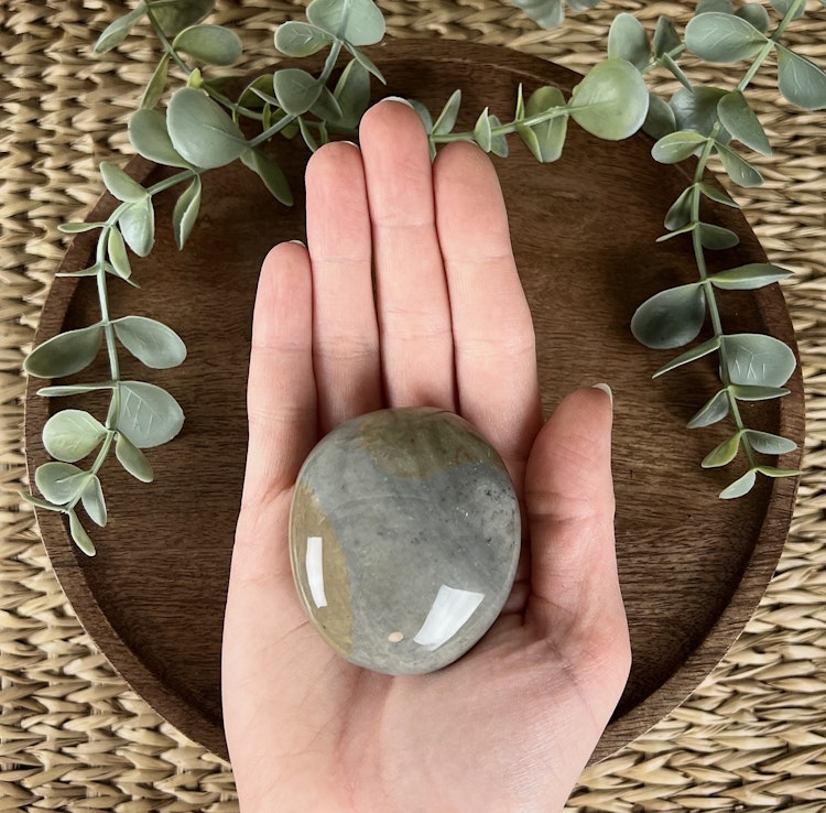 Polykromjaspis meditationssten (handsten) C