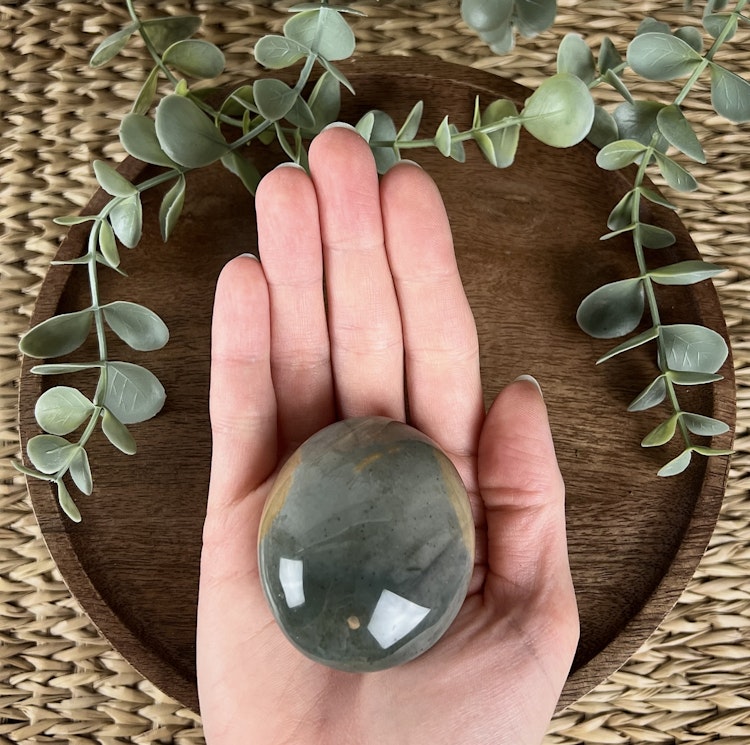 Polykromjaspis meditationssten (handsten) D