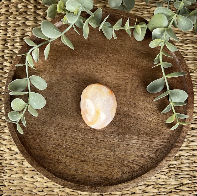 Karneol meditationssten (handsten) B