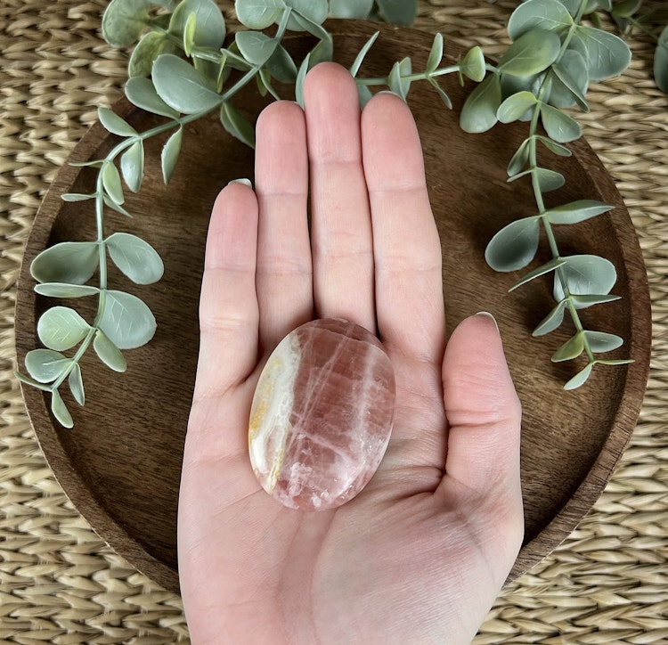 Rosenkalcit meditationssten/handsten A