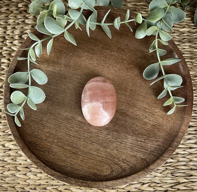 Rosenkalcit meditationssten/handsten B