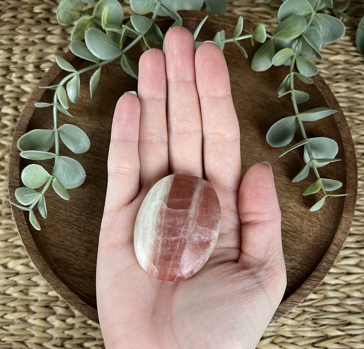 Rosenkalcit meditationssten/handsten E
