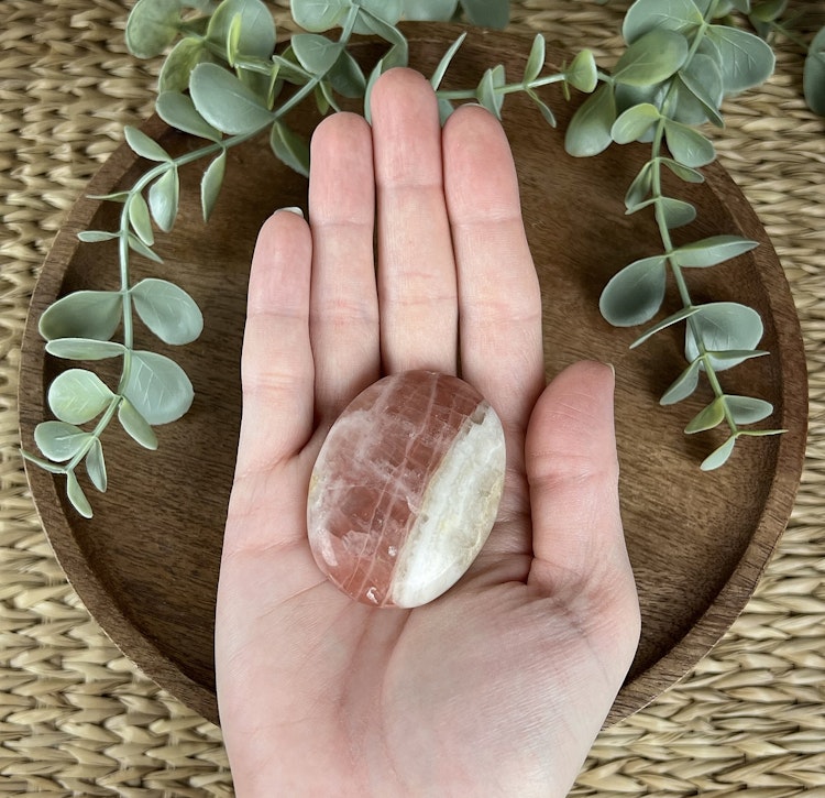 Rosenkalcit meditationssten/handsten E