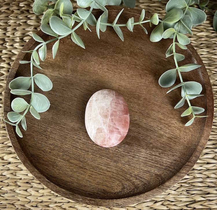 Rosenkalcit meditationssten/handsten F