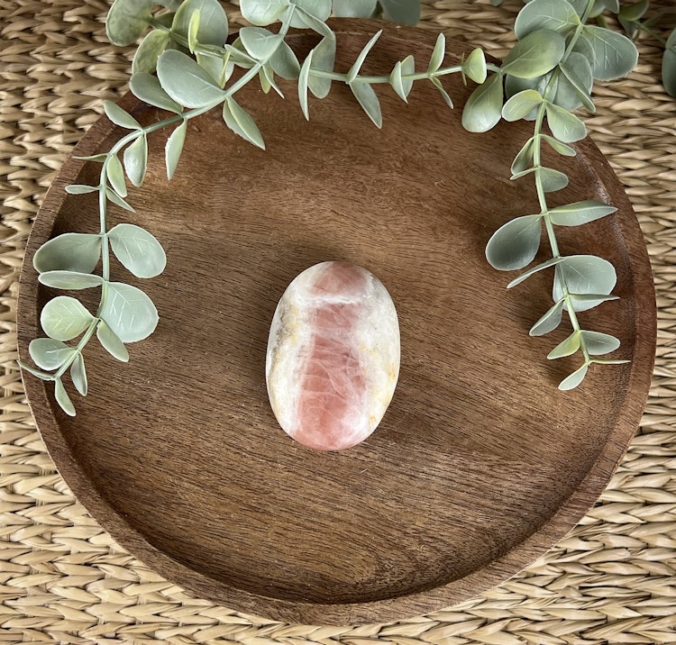 Rosenkalcit meditationssten/handsten L