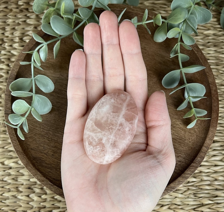Rosenkalcit meditationssten/handsten N