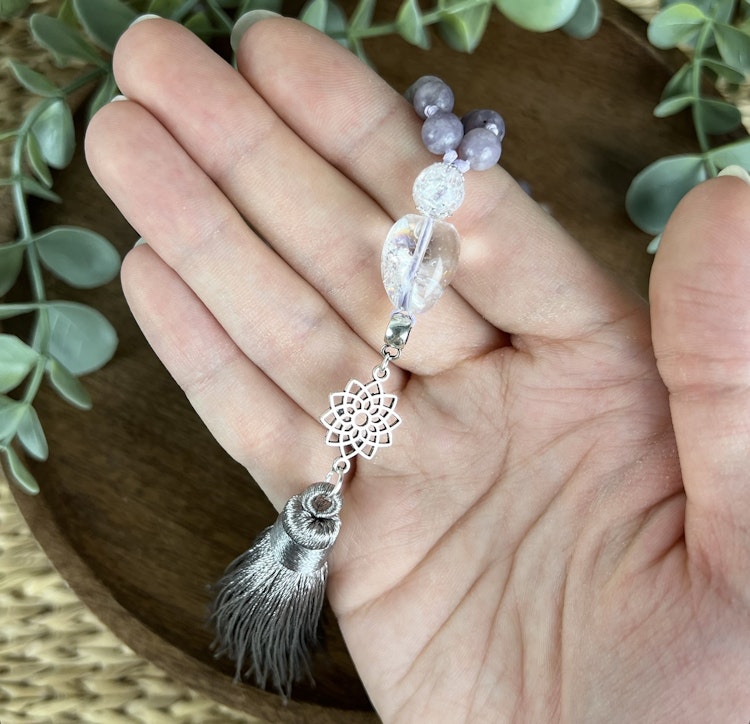 Mala halsband (handknutet) Pegmatit/”Unicorn-stone” & Krackelerad Bergkristall