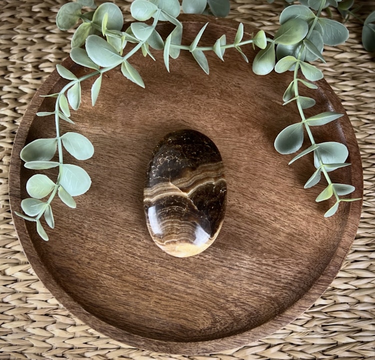 Chokladkalcit meditationssten (handsten) E