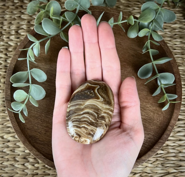 Chokladkalcit meditationssten (handsten) F