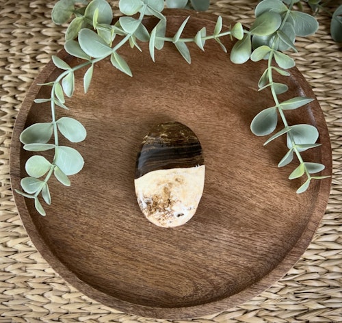 Chokladkalcit meditationssten (handsten) G