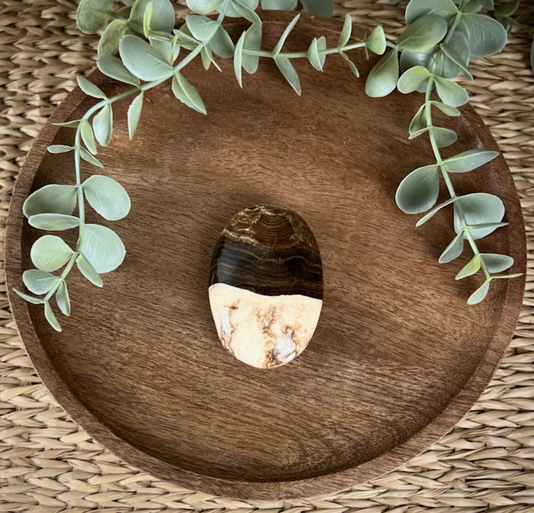 Chokladkalcit meditationssten (handsten) H