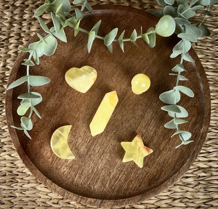 Sten-kit blandade carvings Citronkalcit