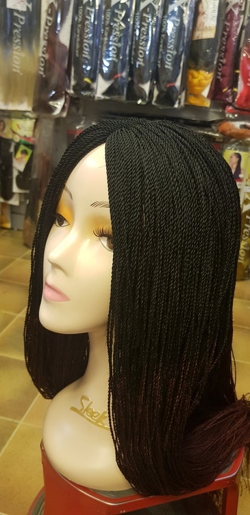 Braided wig color 1B/35