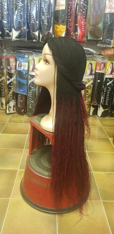 Braided wig color 1B/Bug