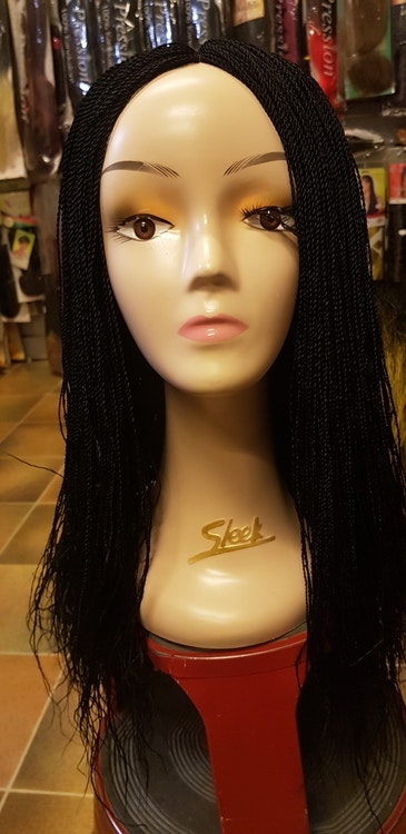 Braided wig color black