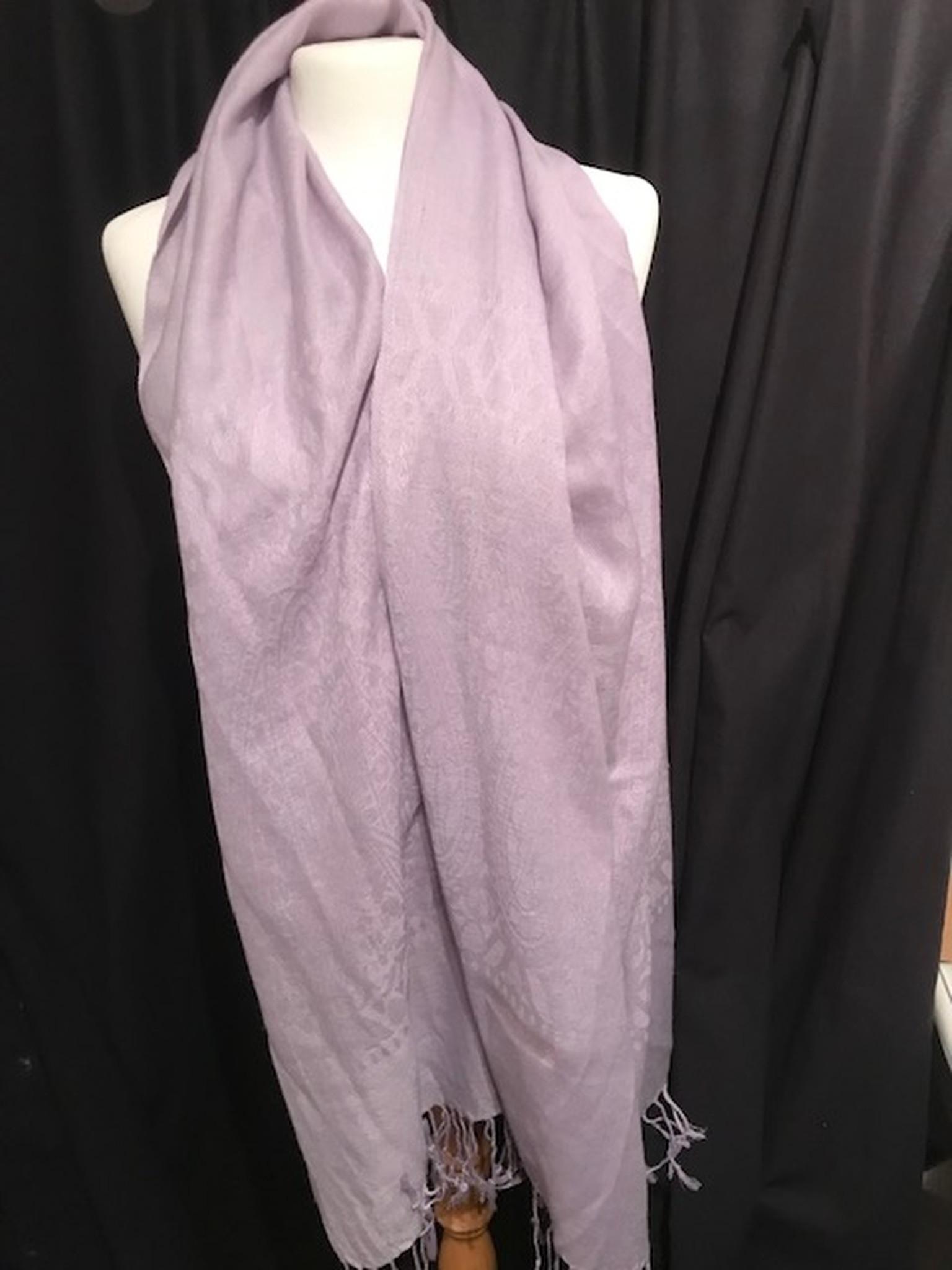 lila sjal-halsduk