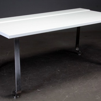 Hyr matbord, Design av Johannes Torpe - 180 x 100 cm