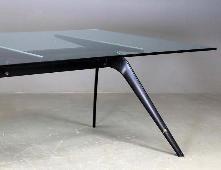 Hyr bord, Fritz Hansen T-No 1 - Design Todd Bracher