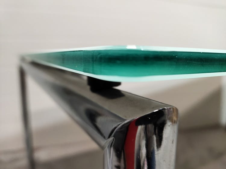 Glasbord med fällbara ben - 180 x 90 cm - Interior.se - Hyra designmöbler  Stockholm