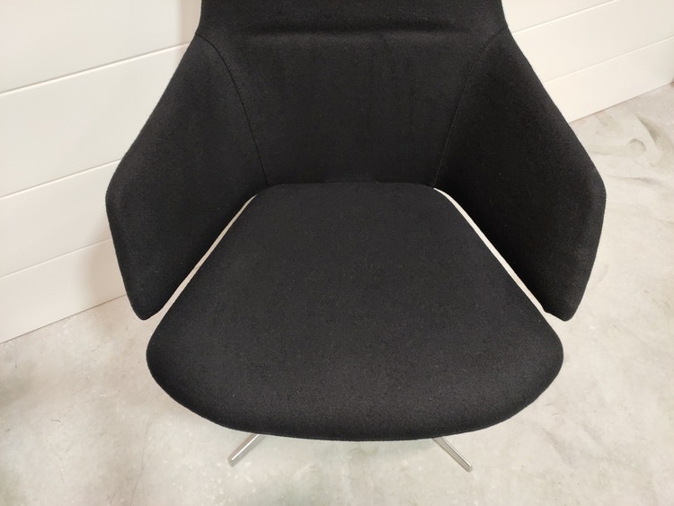 Hyr fåtölj, Arper Aston Lounge Chair