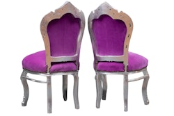 Hyr stolar i rokoko-stil med lila sammet