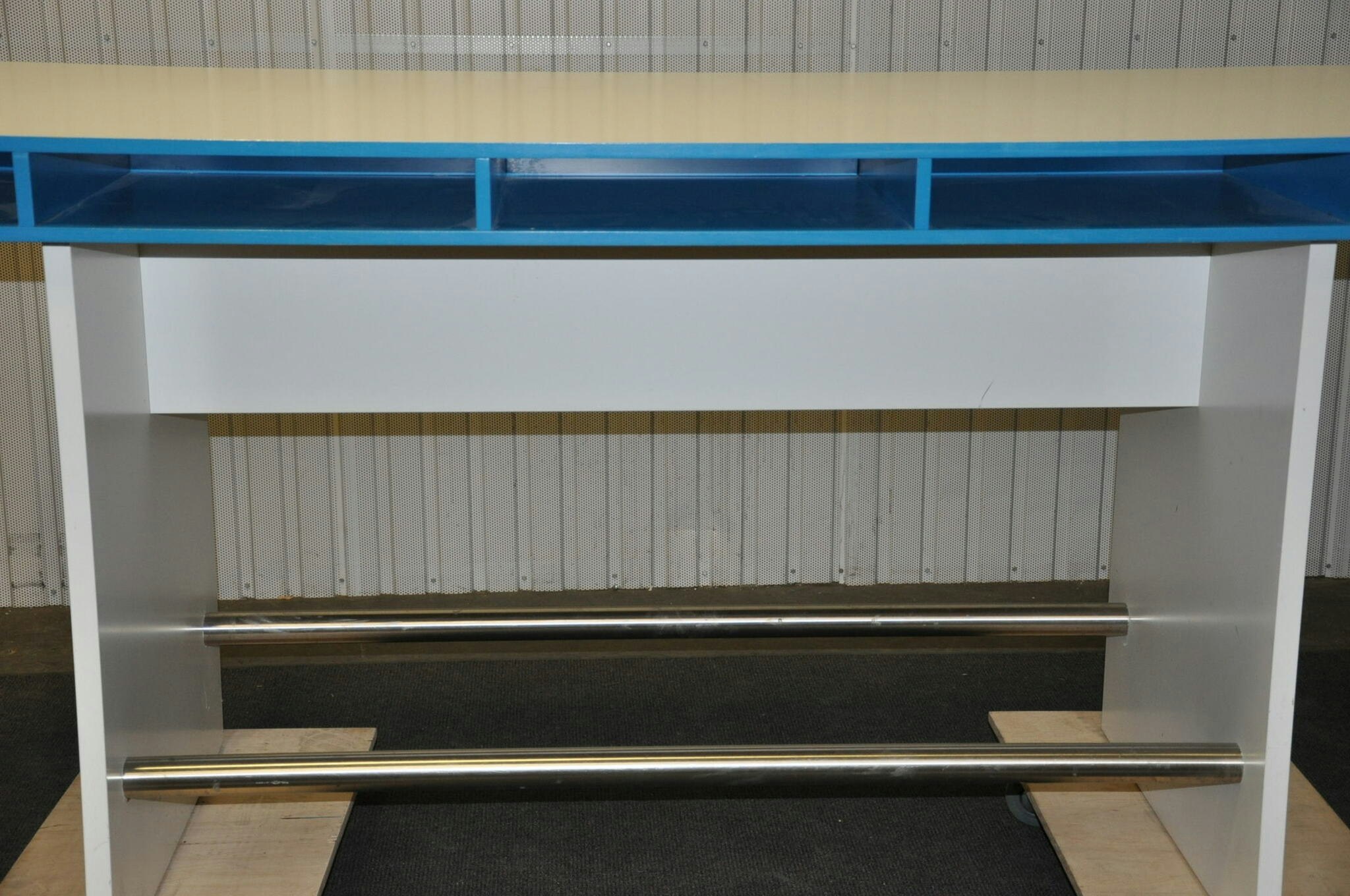 Hyr ståbord / barbord - 240 cm