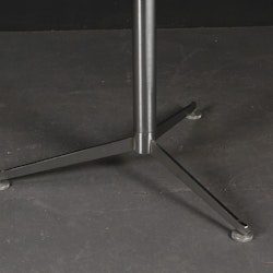 Hyr ståbord / barbord, Paustian Spinal Table