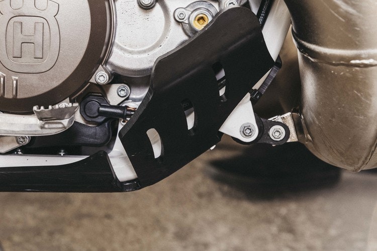X-GRIP Exhaust hanger, black 1 pcs