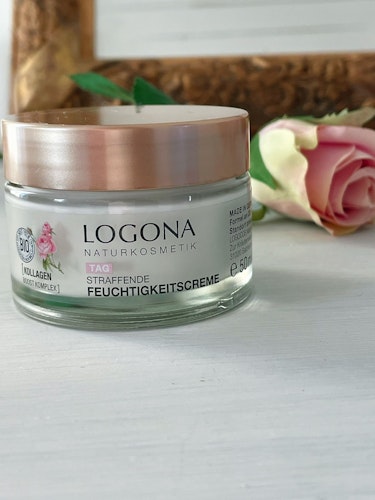 Moisture Lift Firming Day Cream för torr & normal hud - ros & äppelfrö