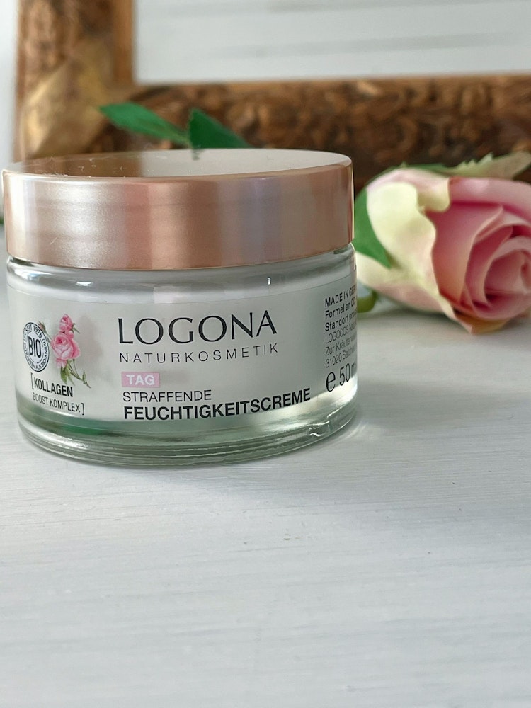 Moisture Lift Firming Day Cream för torr & normal hud - ros & äppelfrö