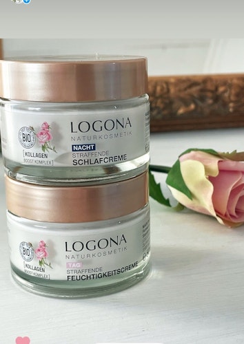 Moisture Lift Firming Night Cream för torr & normal hud - ros & äppelfrö
