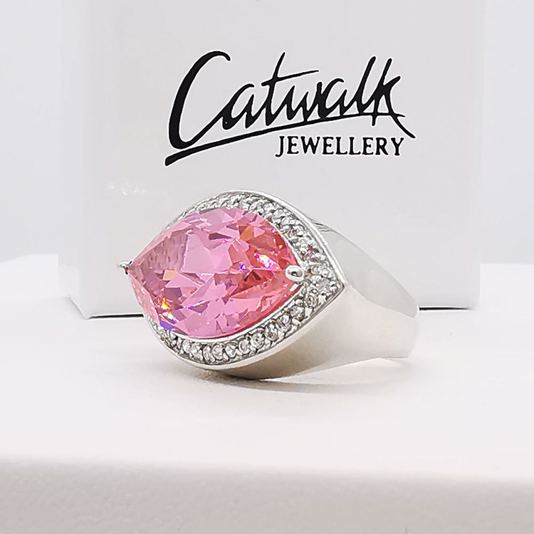 snygg ring i silver PINK SPARKLING från Catwalk Jewellery