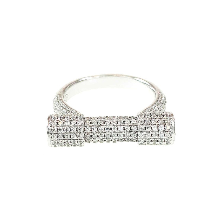 snygg ring i silver med cz-stenar Ellie från Catwalk Jewellery