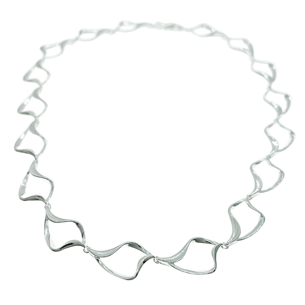 Trendigt och läckert halsband i äkta 925 silver från catwalksmycken