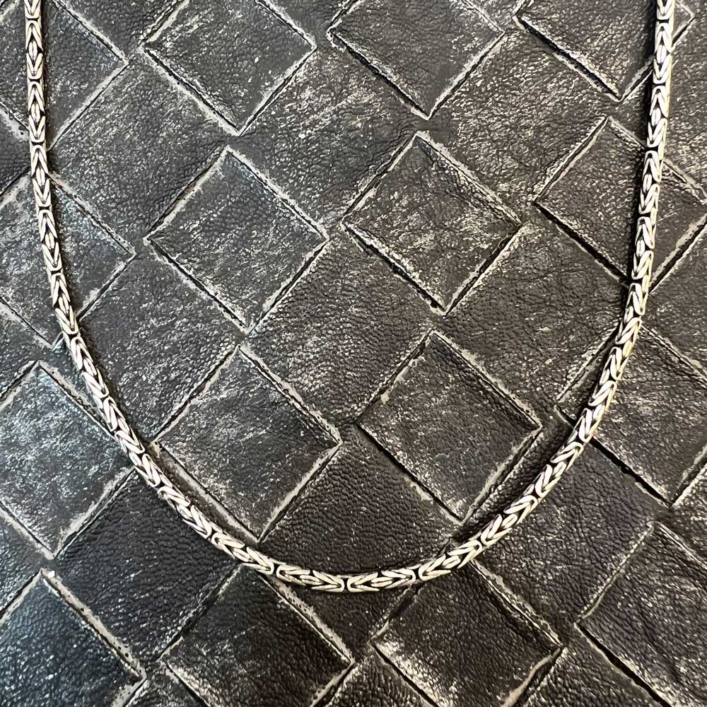 Rund Kejsarlänk Oxiderat Silver - Halsband 2 mm