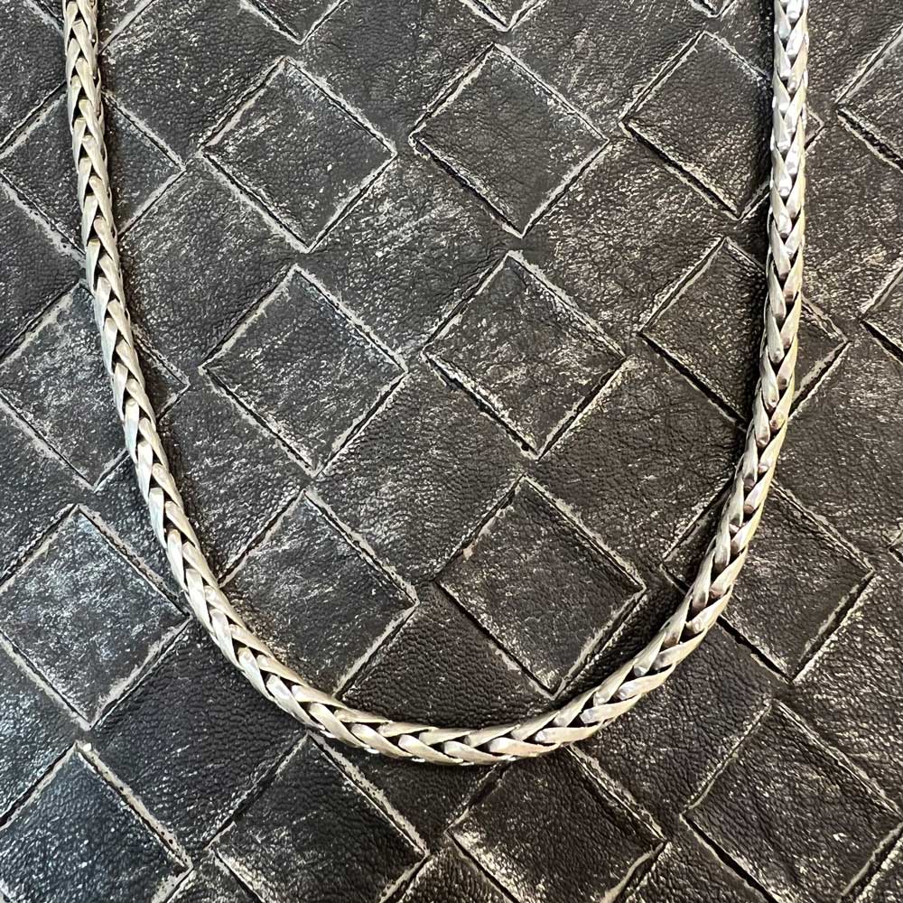 Rund länk halsband i 925 oxiderat silver från Catwalksmycken
