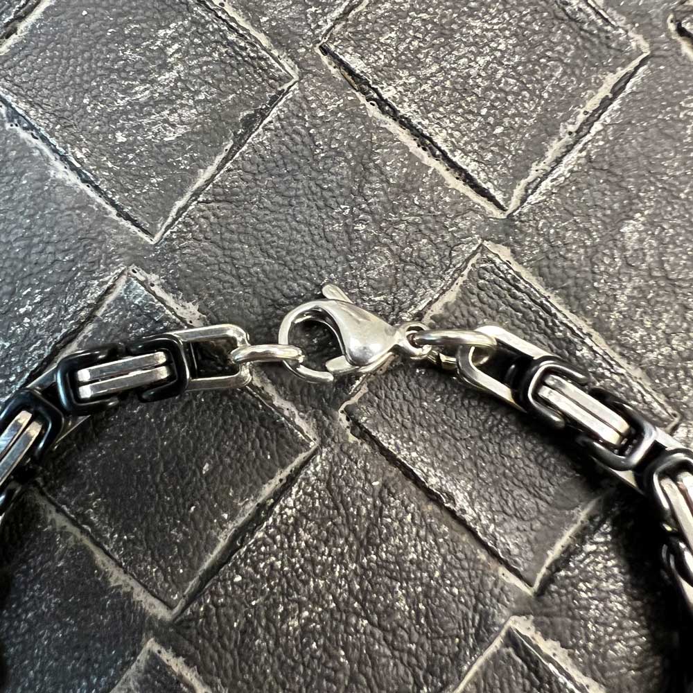 Kejsarlänk armband i svart/ rostfritt stål från Catwalksmycken