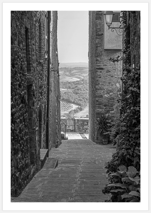 Tuscany Alley B&W – Fine Art Print