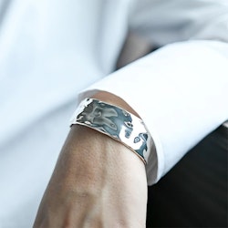 SNÖ OF SWEDEN - Cathy cuff armband, silver