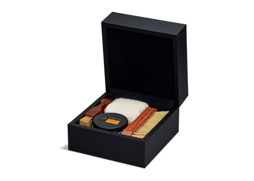Presentbox med skovårdsprodukter från Saphir Medaille D'or.