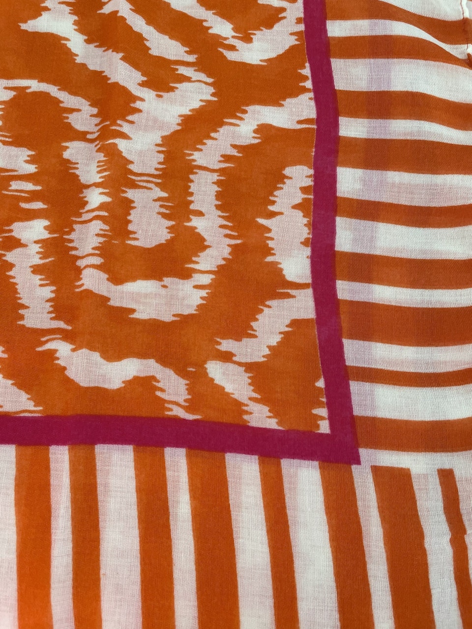 Scarf SLUT